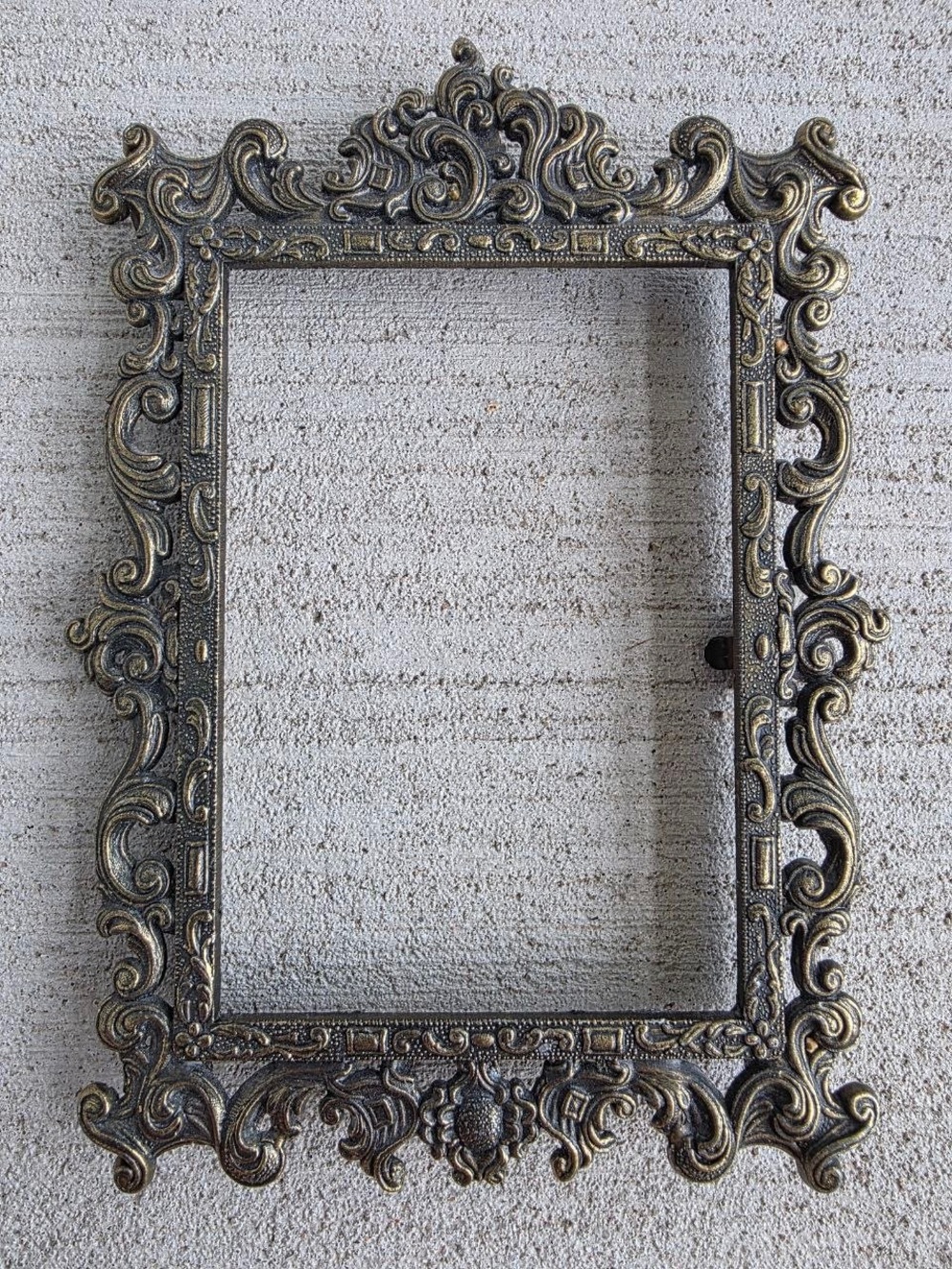 Vintage Made In Italy Ornate Baroque Rococo Mini Picture Frame Gold Tone Metal